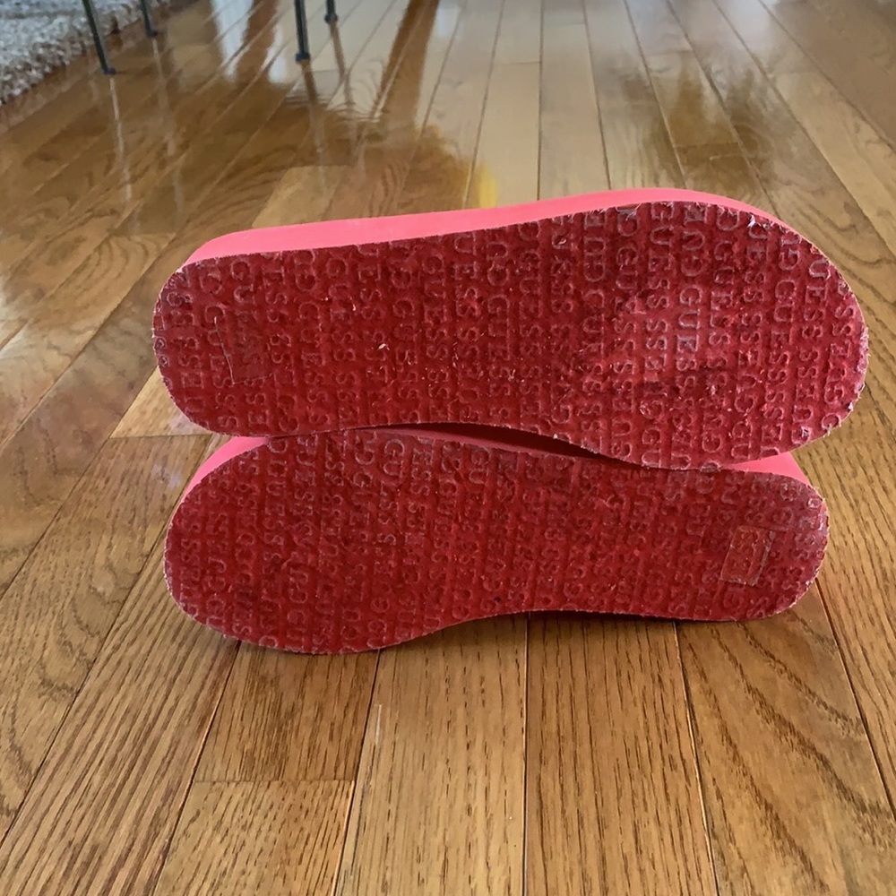 Guess Slippers - Picture 6 of 7